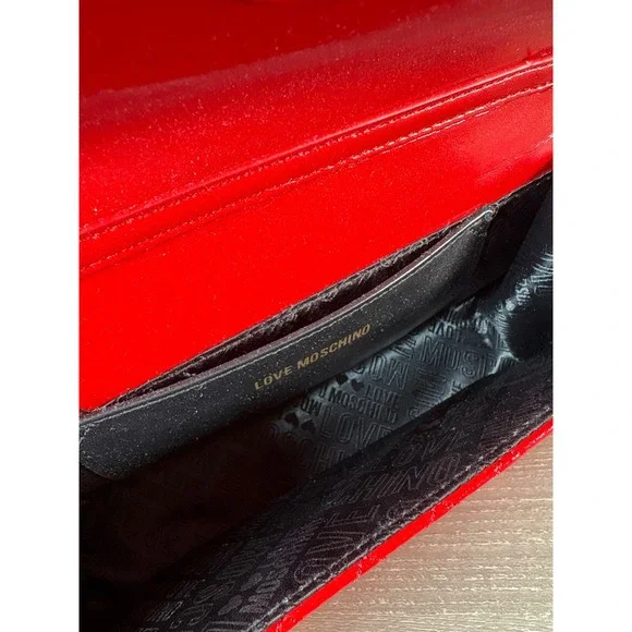 Love Moschino Red Quilted Crossbody Bag Gold Chain Strap Evening Clutch - Picture 7 of 7